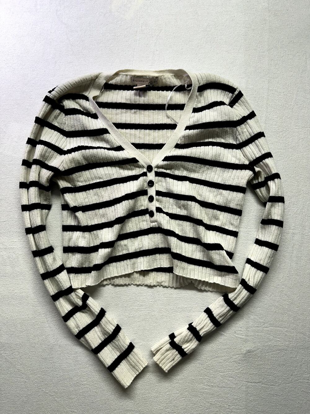 Size Medium Crop Top LS Sincerly Jules